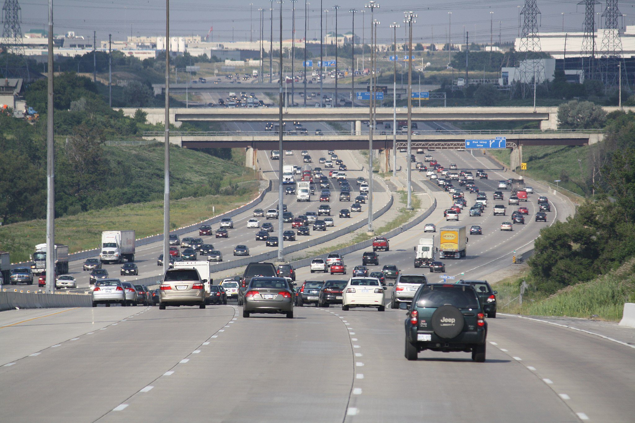 Image of congestion on Highway 407